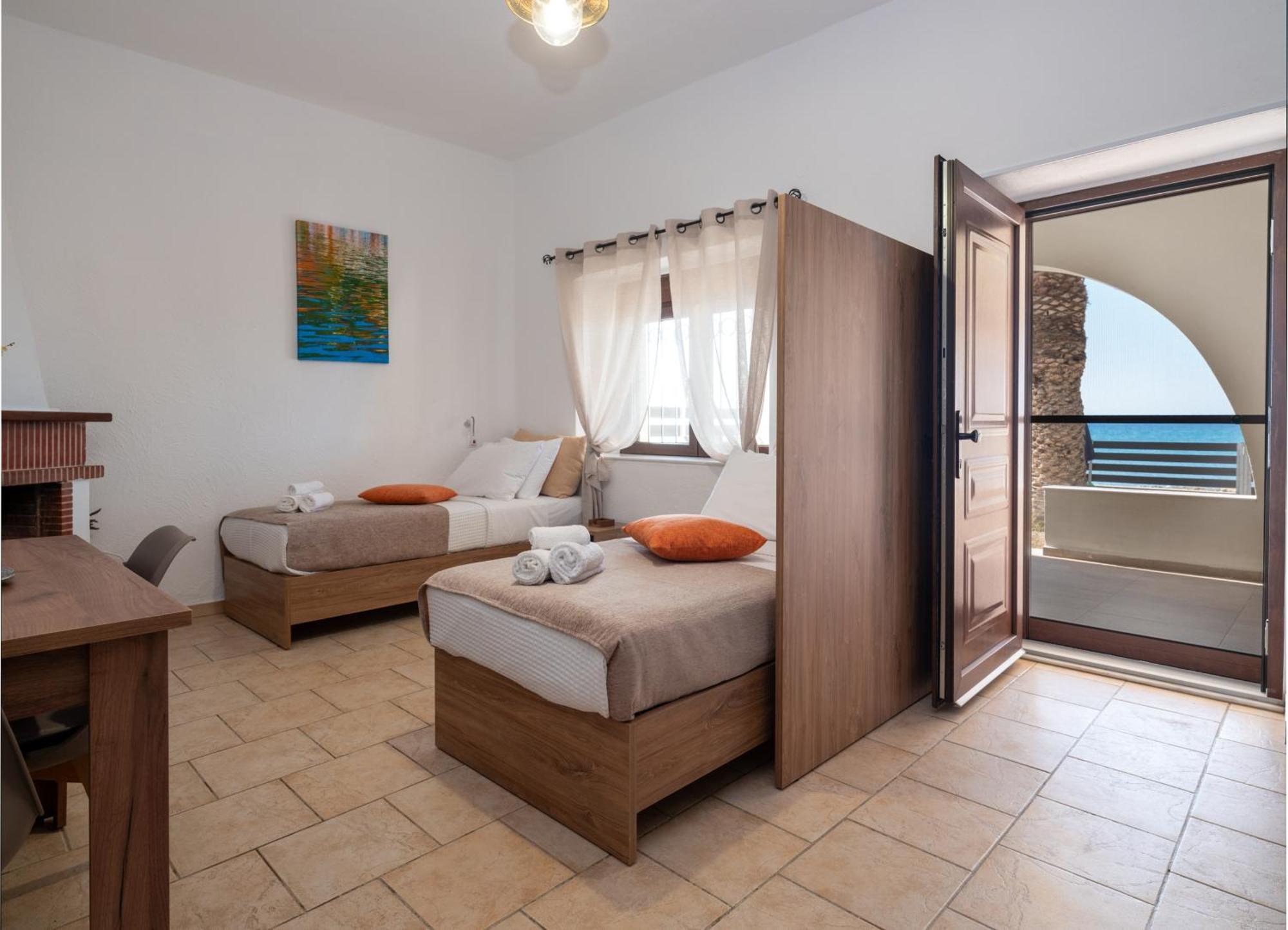 Atalanti Seaside Junior Suites Keratokampos Exterior photo
